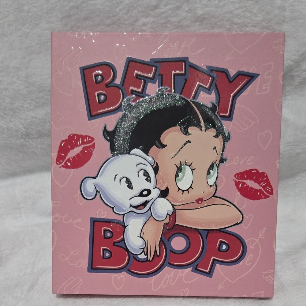Betty Boop Lipstick Set - Red and Nude Shades - Picture 2 of 3
